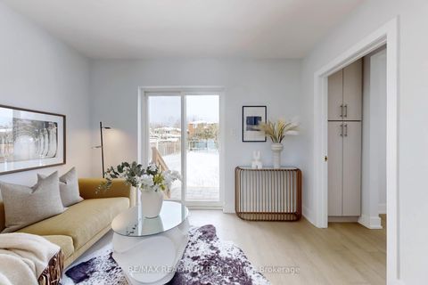 Photo 17 at 53 Fairglen Avenue, L'Amoreaux, Toronto