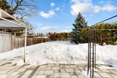 Photo 46 at 53 Fairglen Avenue, L'Amoreaux, Toronto