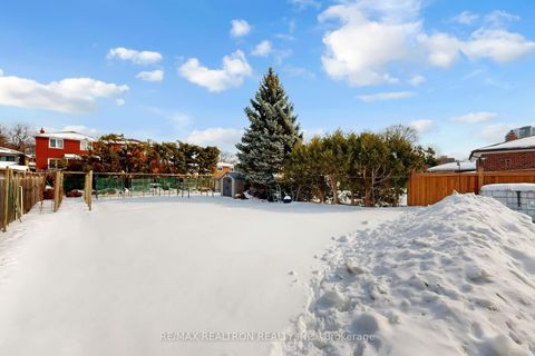 Photo 47 at 53 Fairglen Avenue, L'Amoreaux, Toronto