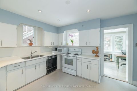Photo 15 at 416 Rosemary Road, Forest Hill South, Toronto