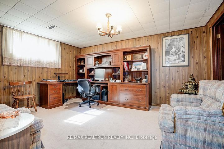 Photo 20 at 9 Eastlea Crescent, L'Amoreaux, Toronto