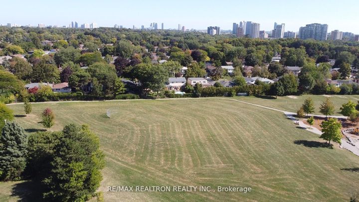 Photo 37 at 9 Eastlea Crescent, L'Amoreaux, Toronto