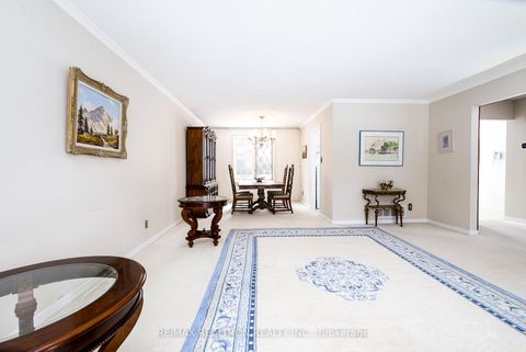 Photo 4 at 9 Eastlea Crescent, L'Amoreaux, Toronto