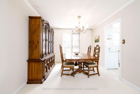 Photo 5 at 9 Eastlea Crescent, L'Amoreaux, Toronto