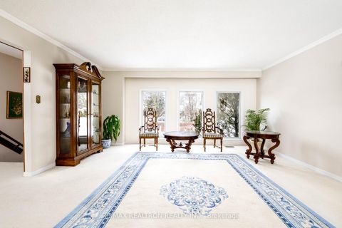 Photo 6 at 9 Eastlea Crescent, L'Amoreaux, Toronto