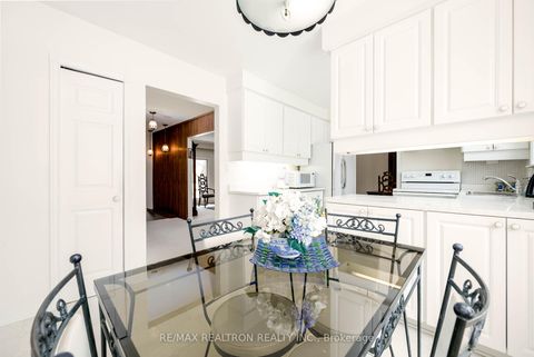 Photo 10 at 9 Eastlea Crescent, L'Amoreaux, Toronto