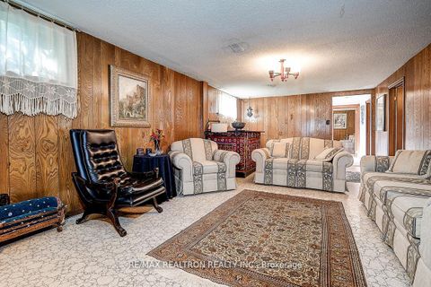 Photo 25 at 9 Eastlea Crescent, L'Amoreaux, Toronto