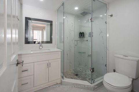 Photo 23 at 1607 - 4235 Sherwoodtowne Boulevard, City Centre, Mississauga