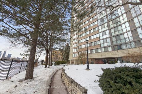 Photo 36 at 1607 - 4235 Sherwoodtowne Boulevard, City Centre, Mississauga