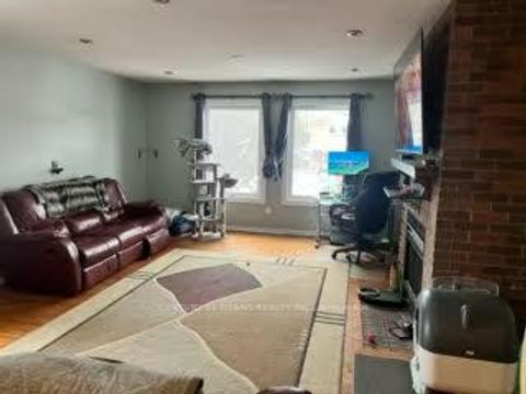 Photo 3 at 1640 Tawnberry Street, Brock Ridge, Pickering