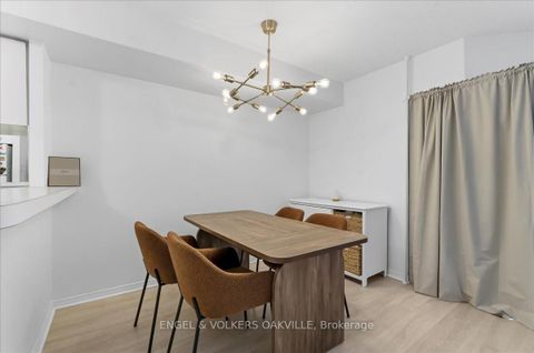 Photo 11 at 1811 - 25 The Esplanade, Waterfront Communities C8, Toronto