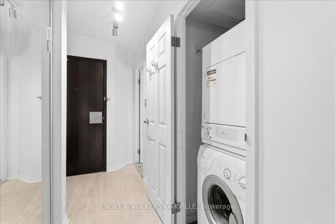 Photo 19 at 1811 - 25 The Esplanade, Waterfront Communities C8, Toronto