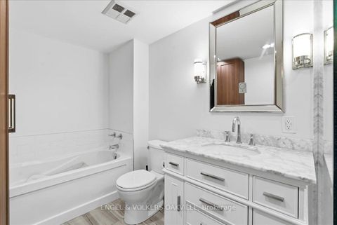 Photo 20 at 1811 - 25 The Esplanade, Waterfront Communities C8, Toronto