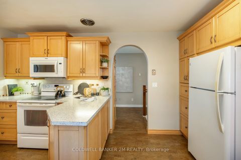 Photo 12 at 768 Ferndale Street, Northglen, Oshawa