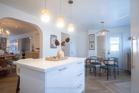Photo 11 at 153 Craven Road, Coxwell, Toronto