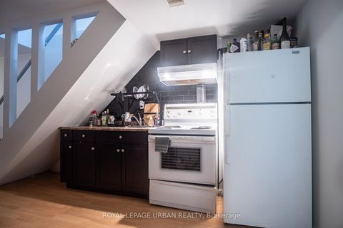 Photo 41 at 153 Craven Road, Coxwell, Toronto