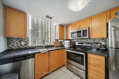 Photo 7 at 808 - 28 Harrison Garden Boulevard, Willowdale East, Toronto