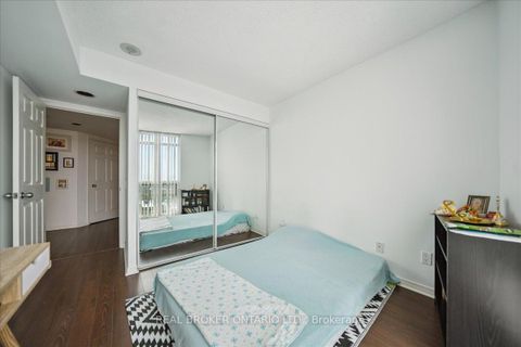 Photo 12 at 808 - 28 Harrison Garden Boulevard, Willowdale East, Toronto