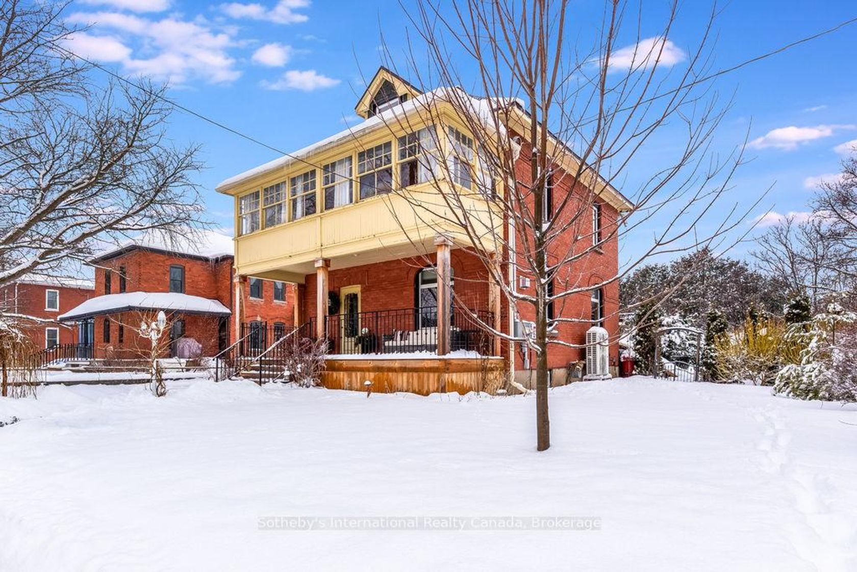 12 Elizabeth Street W, Creemore, Clearview photo 5