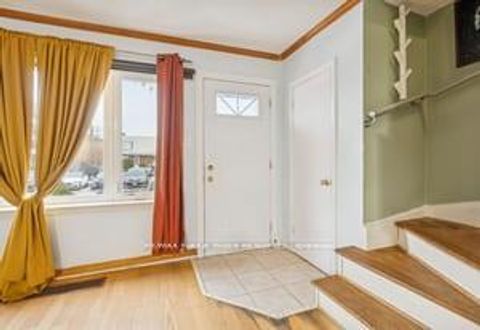 Photo 3 at 49 - 740 Kennedy Road, Ionview, Toronto