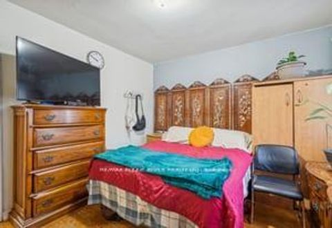 Photo 16 at 49 - 740 Kennedy Road, Ionview, Toronto