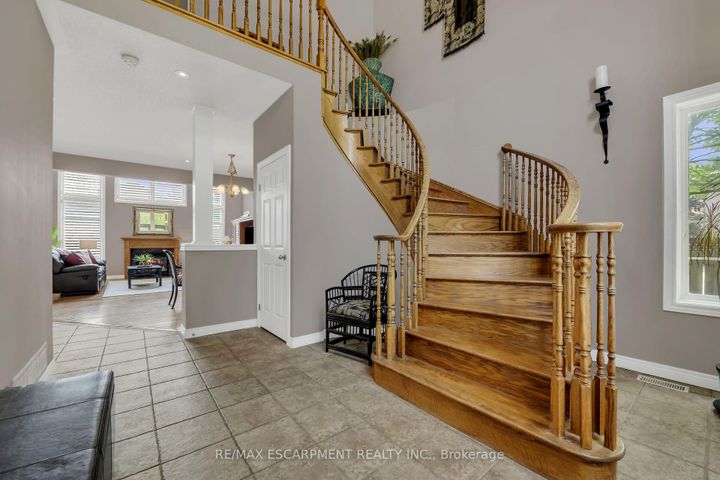 Photo 19 at 4 Moonstone Court, Gurnett, Hamilton