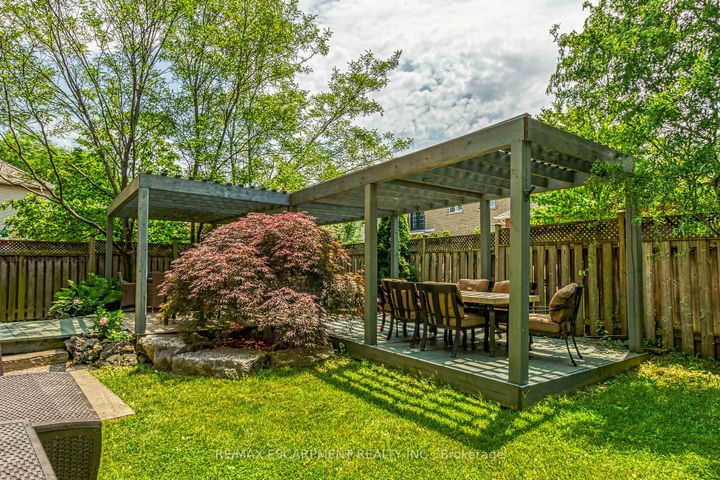 Photo 42 at 4 Moonstone Court, Gurnett, Hamilton