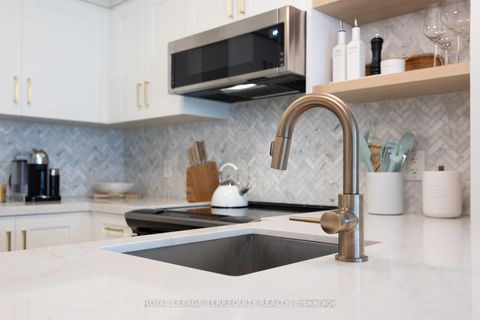 Photo 4 at 1004 - 2191 Yonge Street, Mount Pleasant West, Toronto