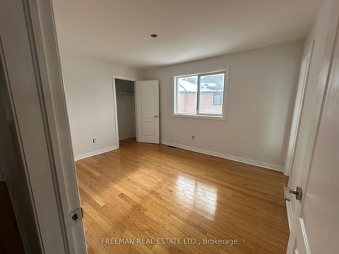 Photo 17 at 1 Humber Forest Court, Sonoma Heights, Vaughan