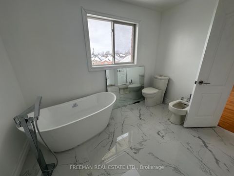 Photo 20 at 1 Humber Forest Court, Sonoma Heights, Vaughan