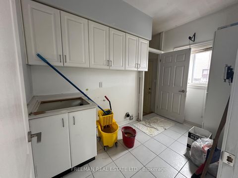 Photo 33 at 1 Humber Forest Court, Sonoma Heights, Vaughan