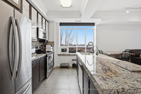 Photo 3 at 324 - 2396 MAJOR MACKENZIE Drive W, Maple, Vaughan