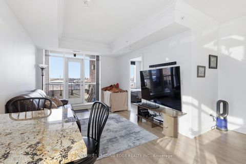 Photo 9 at 324 - 2396 MAJOR MACKENZIE Drive W, Maple, Vaughan