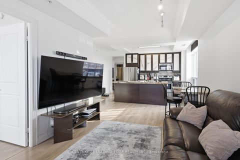 Photo 10 at 324 - 2396 MAJOR MACKENZIE Drive W, Maple, Vaughan