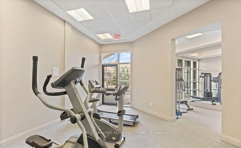 Photo 25 at 324 - 2396 MAJOR MACKENZIE Drive W, Maple, Vaughan