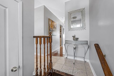 Photo 4 at 45 Sandlewood Court, Bayview Wellington, Aurora