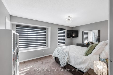 Photo 21 at 45 Sandlewood Court, Bayview Wellington, Aurora