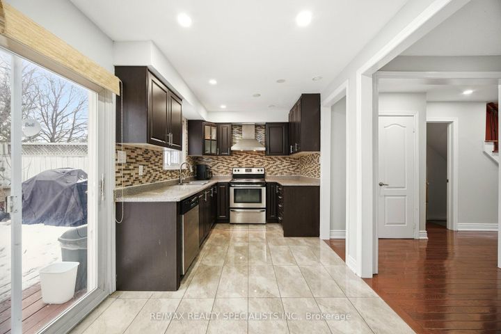 Photo 9 at 44 Herkley Drive, Madoc, Brampton