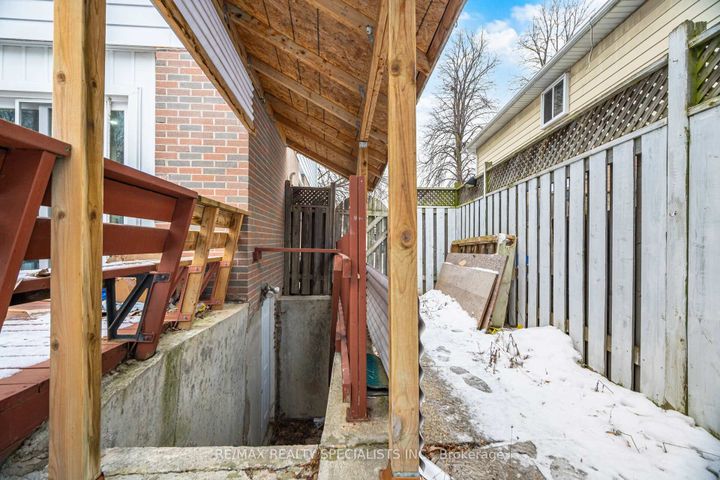 Photo 27 at 44 Herkley Drive, Madoc, Brampton