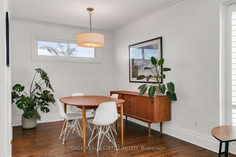 Photo 5 at 32 Sherwood Avenue, Maryvale, Toronto