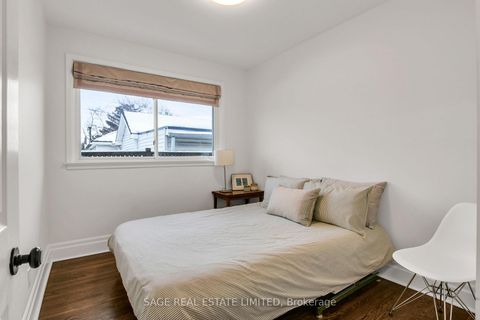 Photo 15 at 32 Sherwood Avenue, Maryvale, Toronto