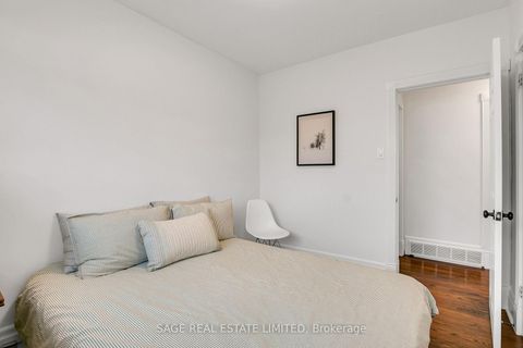 Photo 16 at 32 Sherwood Avenue, Maryvale, Toronto