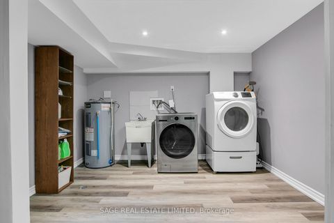 Photo 24 at 32 Sherwood Avenue, Maryvale, Toronto