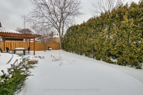 Photo 25 at 32 Sherwood Avenue, Maryvale, Toronto