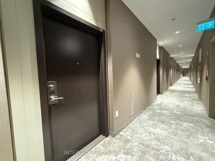 Photo 4 at 1608 - 60 Honeycrisp Crescent, Vaughan Corporate Centre, Vaughan