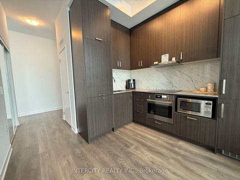 Photo 9 at 1608 - 60 Honeycrisp Crescent, Vaughan Corporate Centre, Vaughan