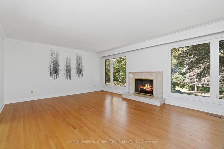 Photo 5 at 30 Hi Mount Drive, Bayview Village, Toronto