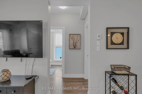 Photo 17 at 110 - 299 Cundles Road E, Alliance, Barrie