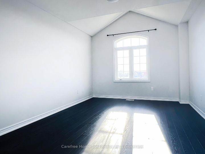 Photo 23 at 33 Oakmoor Lane, Cornell, Markham