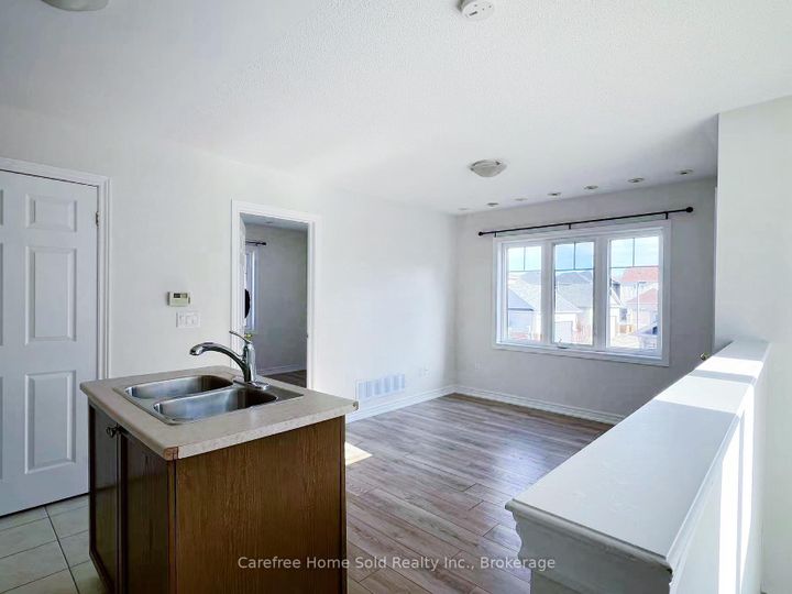 Photo 32 at 33 Oakmoor Lane, Cornell, Markham